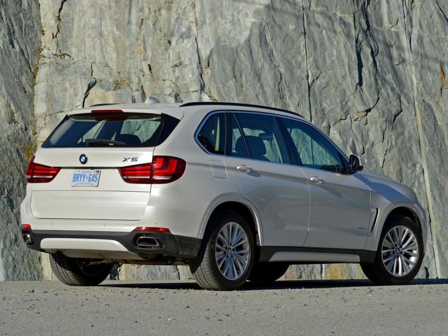  BMW X5 xDrive 5.0i 2013 года  (фото 23 из 30)